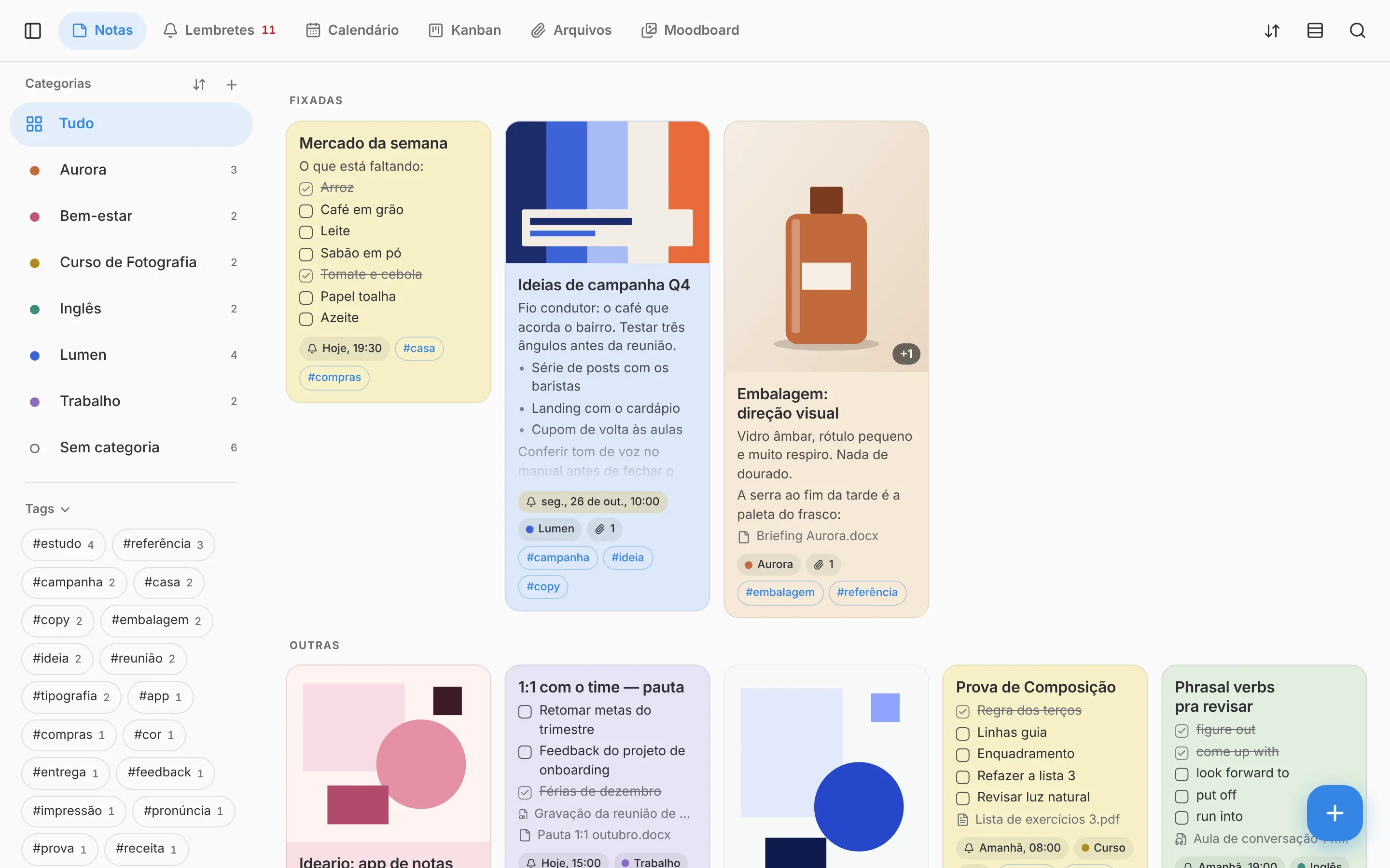 Tela principal do Ideario: notas coloridas em cards, com checklists, fotos e lembretes